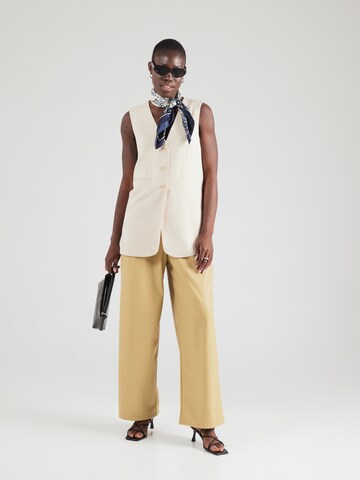 Gilet de costume 'PCKamil' PIECES en beige