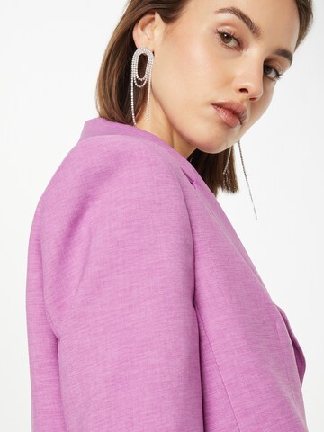 Blazer 'Tracy' di Nasty Gal in rosa