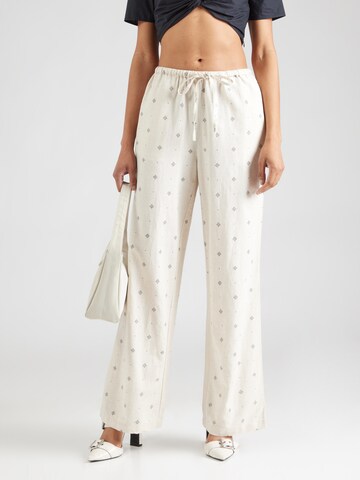 Loosefit Pantalon VILA en blanc : devant