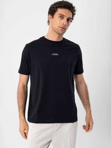 Antioch Shirt in Black: front