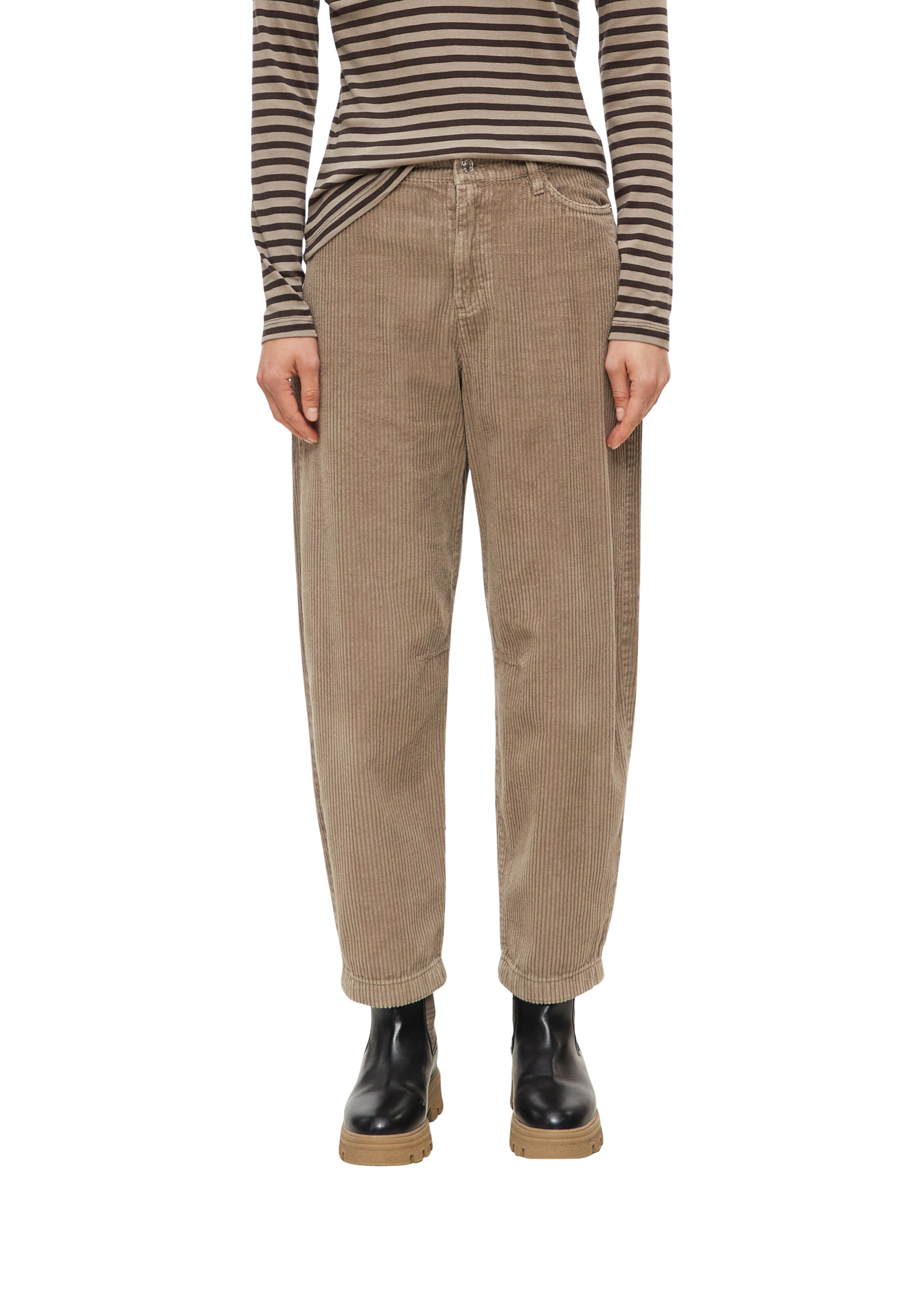 Barrel Pantalon s.Oliver en marron : devant