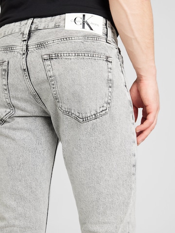 Calvin Klein Jeans - Regular Calças de ganga 'Authentic' em cinzento
