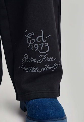 Ed Hardy - Pierna ancha Pantalón en negro