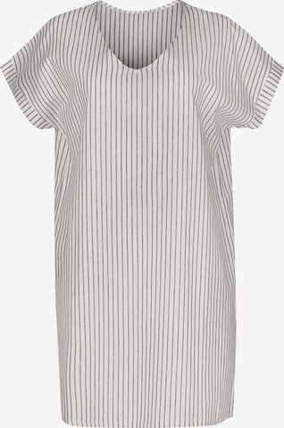 Skiny Beach dress in White: front