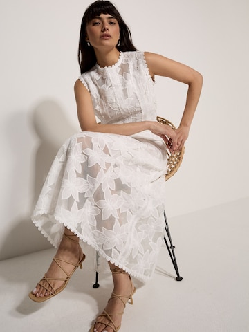 Chemisier Apricot en blanc