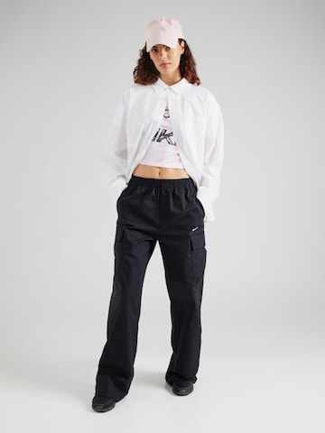 Nike Sportswear Loose fit Cargo trousers 'Essential' in Black