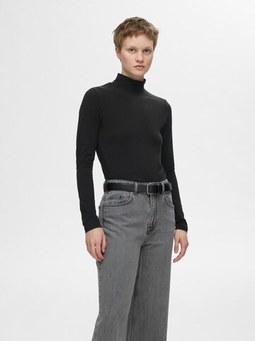 SELECTED FEMME Футболка 'Manja' в Черный