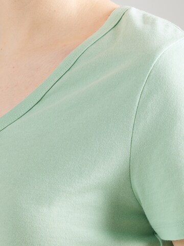 GAP Тениска в зелено