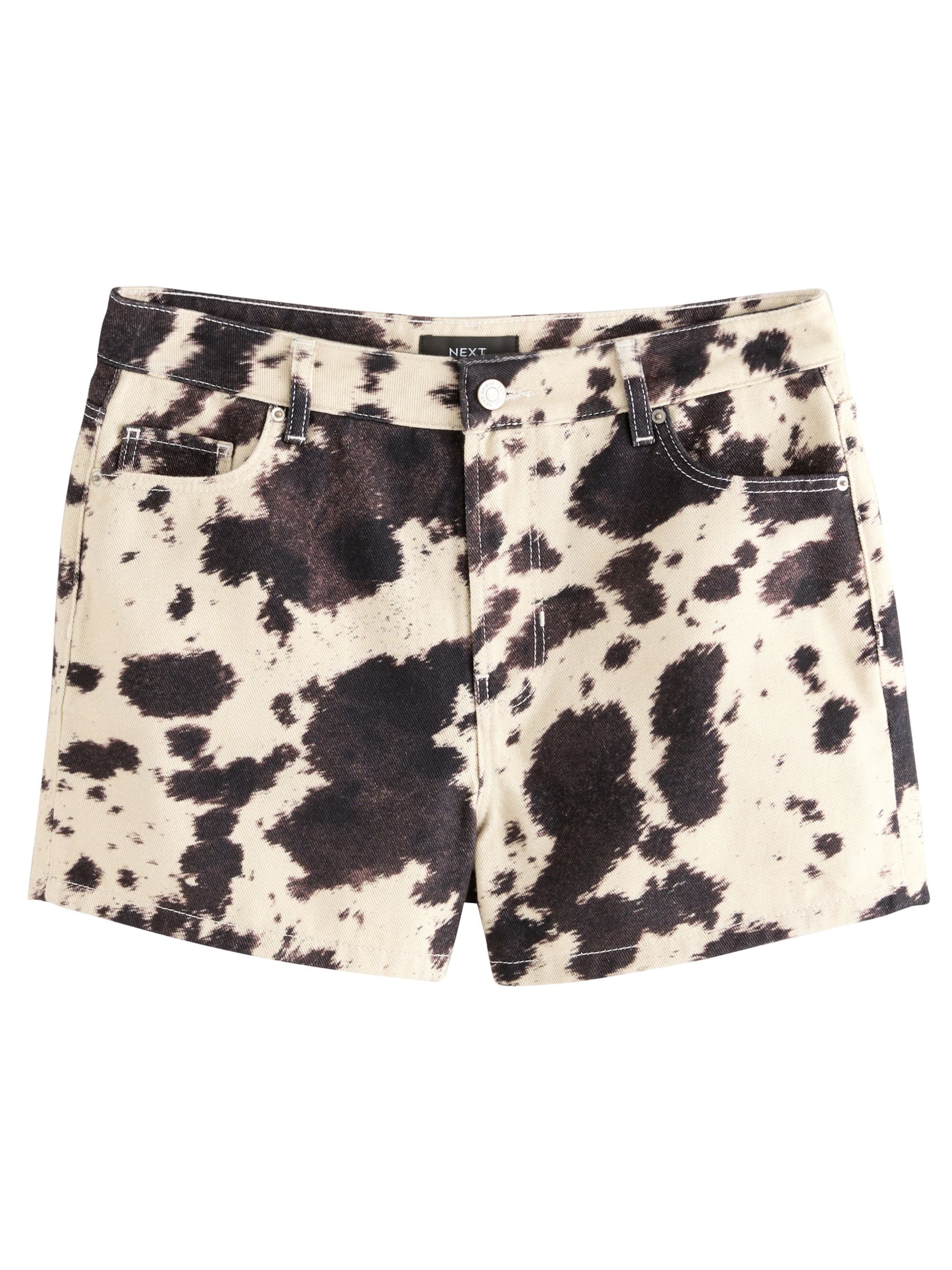 Next Regular Shorts in Beige: Vorderseite