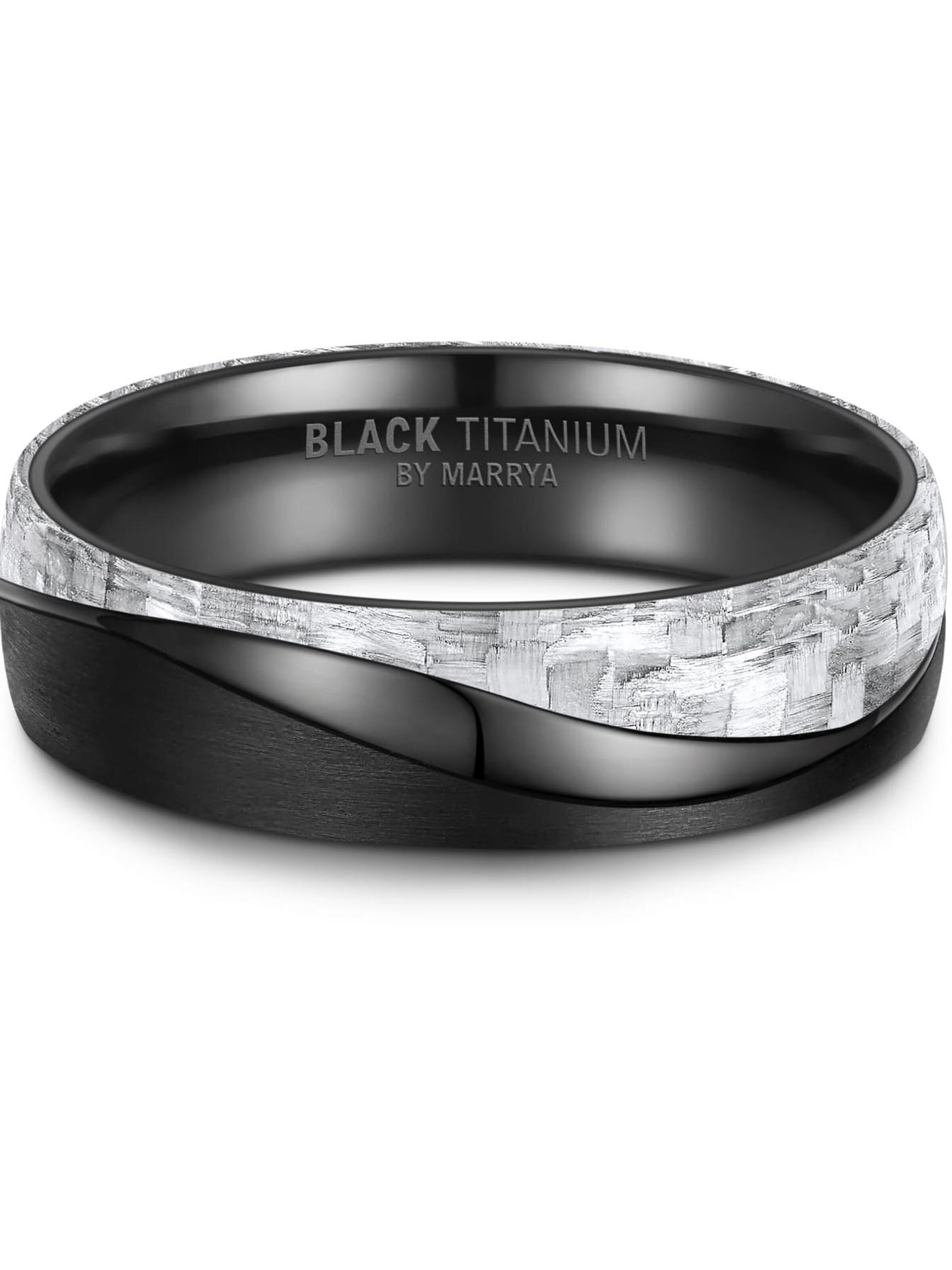 Anello 'MARRYA Ehering BT-13 aus Black Titanium – „BLACK & WHITE“ Kollektion' di MARRYA in bianco