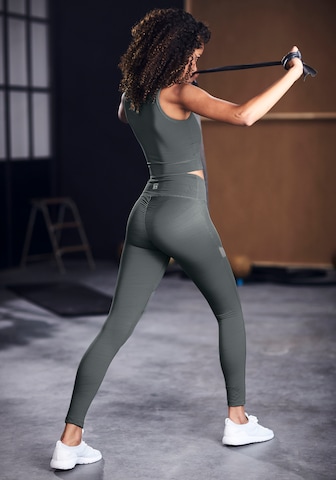 LASCANA ACTIVE Skinny Fit Спортен панталон в зелено