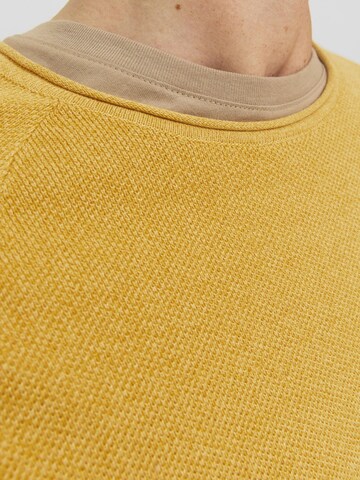 Coupe regular Pull-over 'Hill' JACK & JONES en jaune