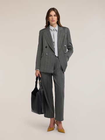 Blazer di MOTIVI in grigio