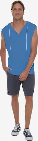 69Slam - Camiseta 'CAMISETA CON CAPUCHA REGAN BLANCA' en azul: frente
