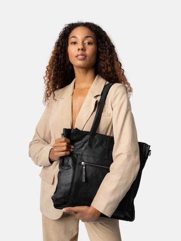RE:DESIGNED Bag ' June ' in Schwarz: Vorderseite