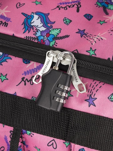 normani Reistas in Roze