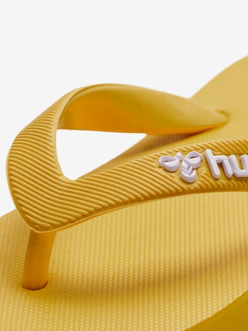 Claquettes / Tongs Hummel en jaune