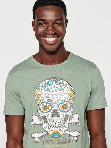 Tricou de la KOROSHI pe verde