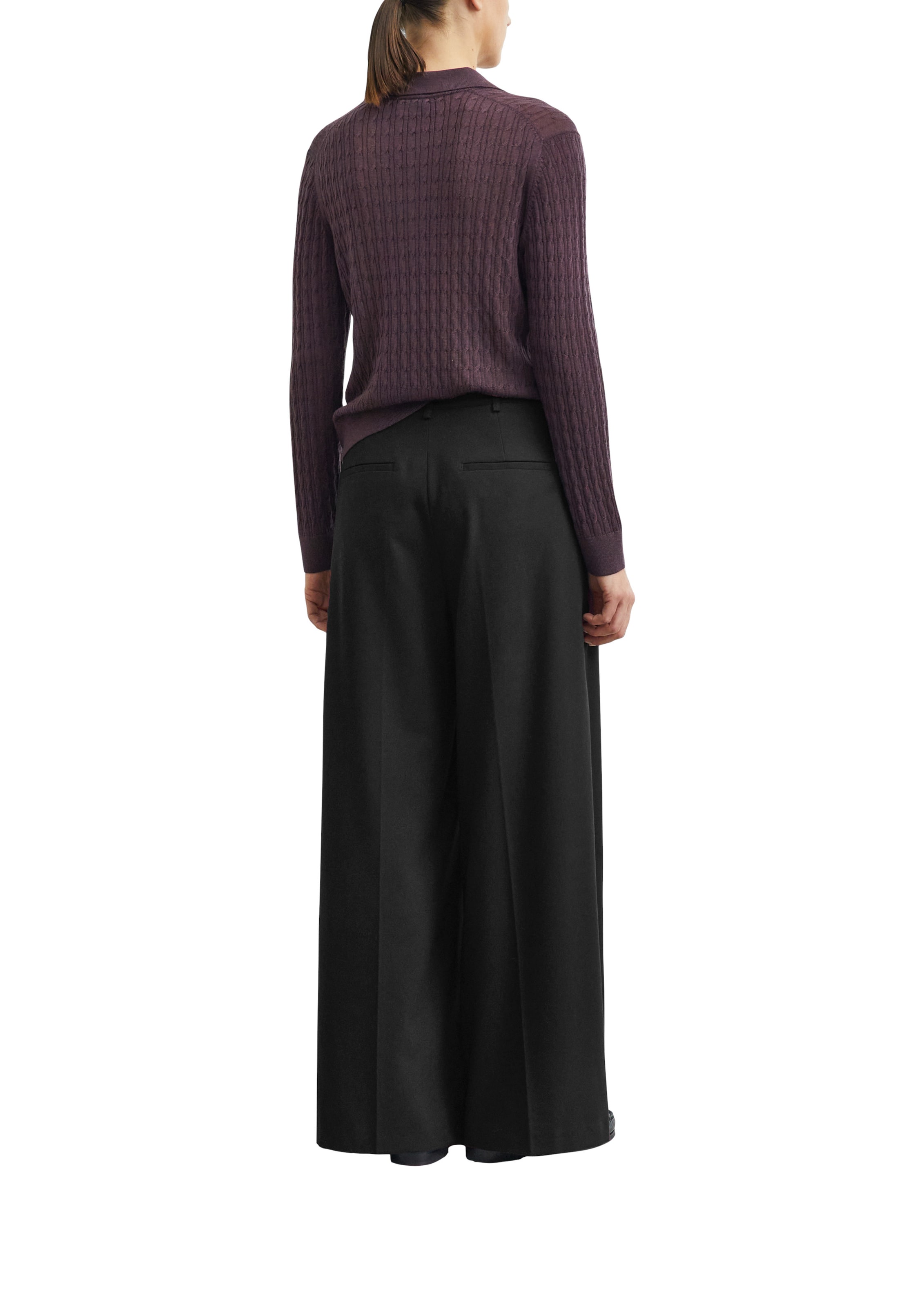 COMMA Wide leg Pleat-front trousers in Black: back