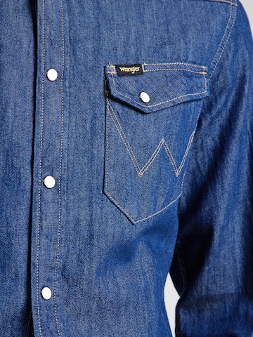 WRANGLER Přiléhavý střih Košile 'WESTERN' – modrá