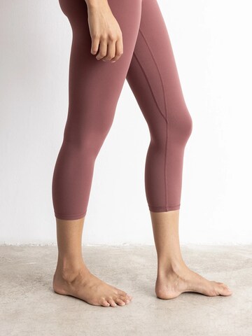 MyLibi Skinny Leggings in Red