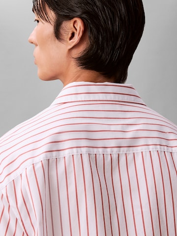 Coupe regular Chemise Calvin Klein en rouge