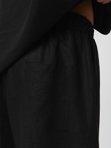 Largi Pantaloni de la Dandalo pe negru