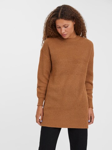 VERO MODA Gebreide jurk 'Lea' in Bruin: voorkant