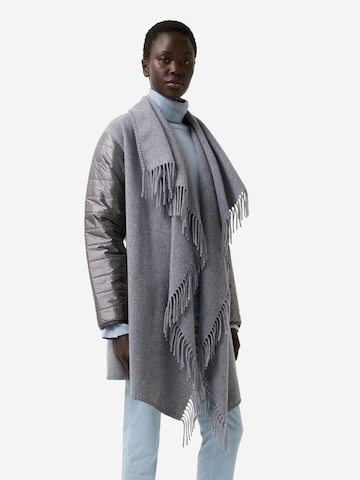 BOGNER Cape 'North' in Grau: Vorderseite