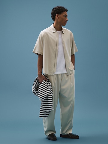 Bershka Baggy Nadrág - szürke: elől