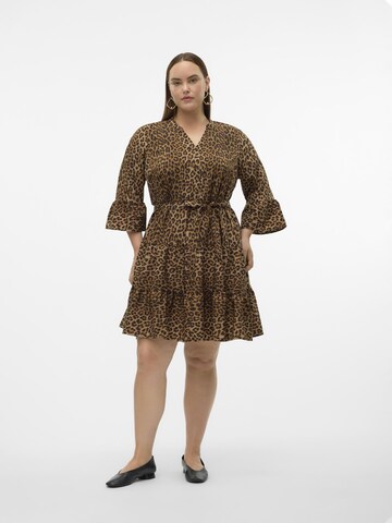 Vero Moda Curve Dress 'ZERA' in Brown