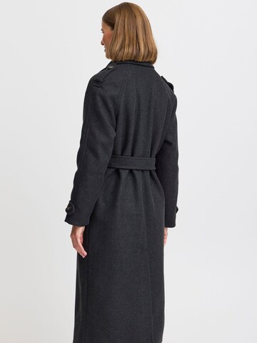 Cappotto di mezza stagione 'CILIA' di b.young in grigio