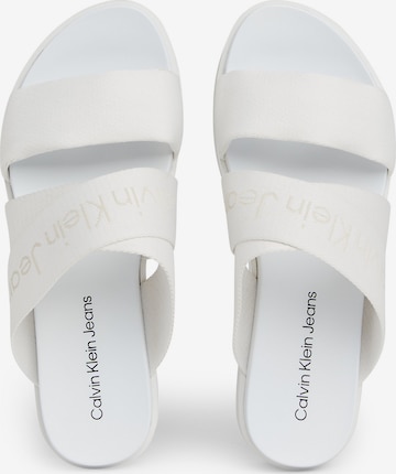 Calvin Klein Jeans - Sapato aberto em branco