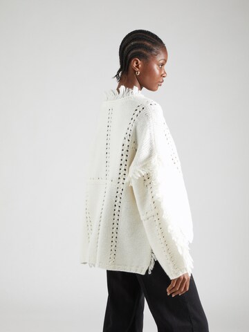 Twinset Sweter w kolorze biały