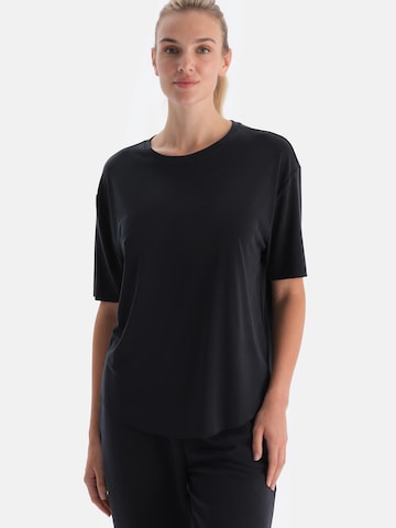 Dagi Shirts i sort: forside