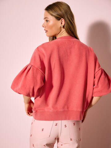 Next Свитшот в Ярко-розовый