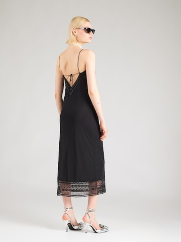 Rochie de seară de la Abercrombie & Fitch pe negru