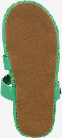Public Desire Páskové sandály 'HOT FUZZ' – zelená