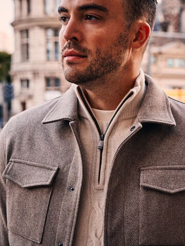Suitable Between-Season Jacket in Beige
