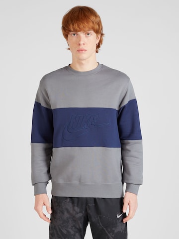 Nike Sportswear Sweatshirt in Grijs: voorkant