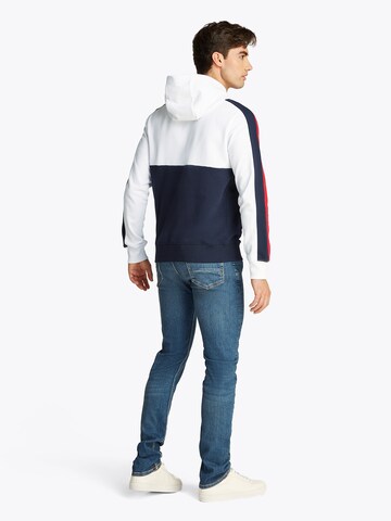 TOMMY HILFIGER Sweatshirt in Blau