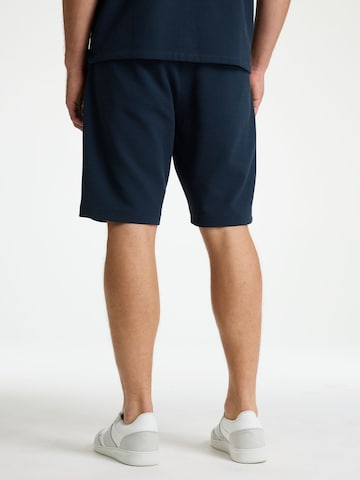 Regular Pantalon CHASIN' en bleu