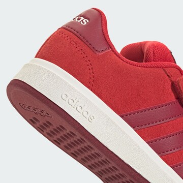ADIDAS SPORTSWEAR Sneakers 'Grand Court 00s' in Rood