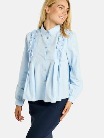 Liberte Essentiel Shirt ' FIE ' in Blau: Vorderseite
