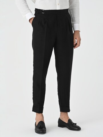 Tapered Pantaloni di Antioch in nero