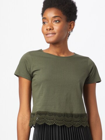 ABOUT YOU Shirt 'Suki' in Groen: voorkant