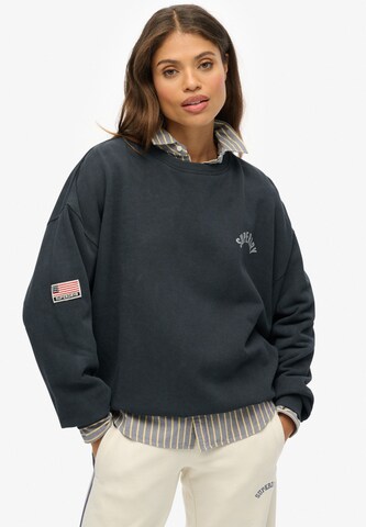 Sweat-shirt 'Athletic Essentials' Superdry en bleu : devant