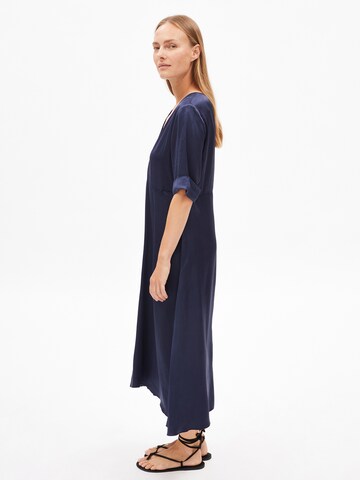 Robe ARMEDANGELS en bleu