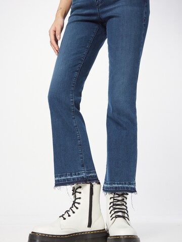 FRAME Flared Jeans in Blauw