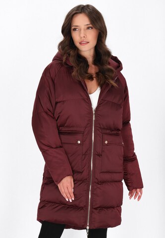 Manteau d’hiver faina en rouge : devant